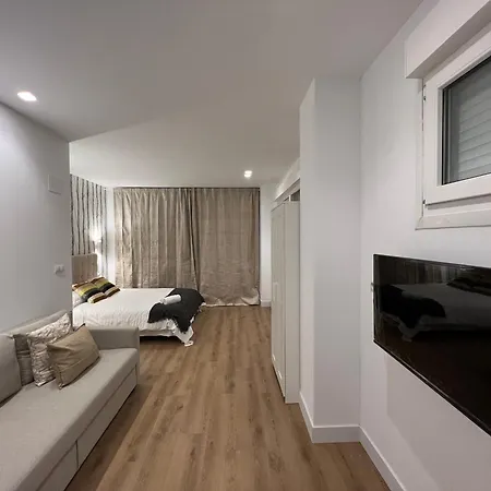 Bizi Apartment